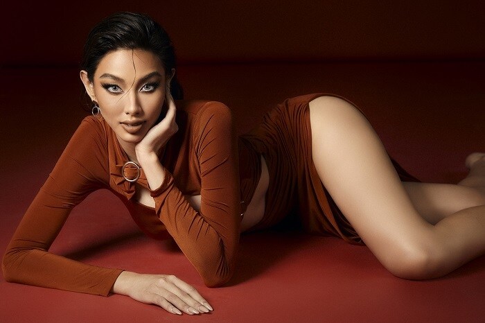 Sở hữu ngoại h&igrave;nh gợi cảm, Th&ugrave;y Ti&ecirc;n tự tin khoe đường cong qua những shoot h&igrave;nh t&aacute;o bạo