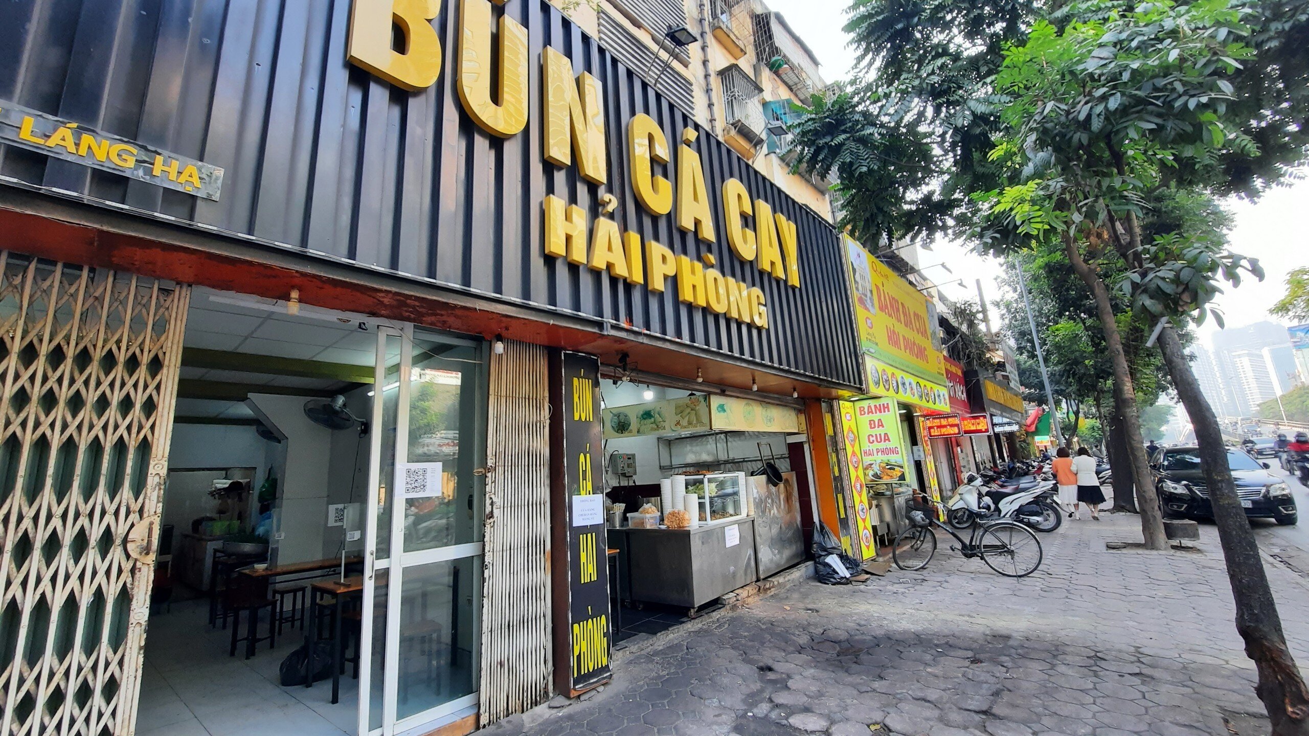 Đ&acirc;y l&agrave; một trong những biện ph&aacute;p được UBND quận Đống Đa chỉ đạo (&aacute;p dụng tương ứng cấp độ dịch 3) để ph&ograve;ng chống dịch Covid-19. Theo đ&oacute;, c&aacute;c ph&ograve;ng, ban v&agrave; UBND của 21 phường v&agrave; c&aacute;c cơ quan, đơn vị li&ecirc;n quan phải triển khai thực hiện.