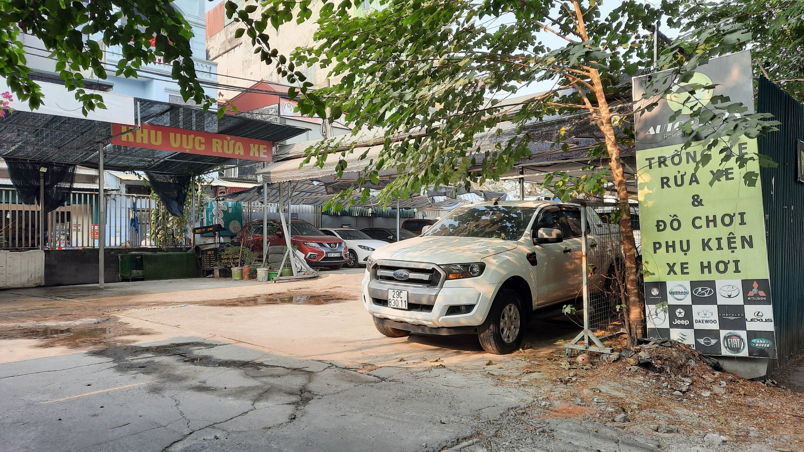 Th&aacute;ng 5/2018, UBND quận Cầu Giấy cũng đ&atilde; thực hiện cưỡng chế c&aacute;c c&ocirc;ng tr&igrave;nh tr&aacute;i ph&eacute;p v&agrave; dựng h&agrave;ng r&agrave;o t&ocirc;n xung quanh dự &aacute;n.