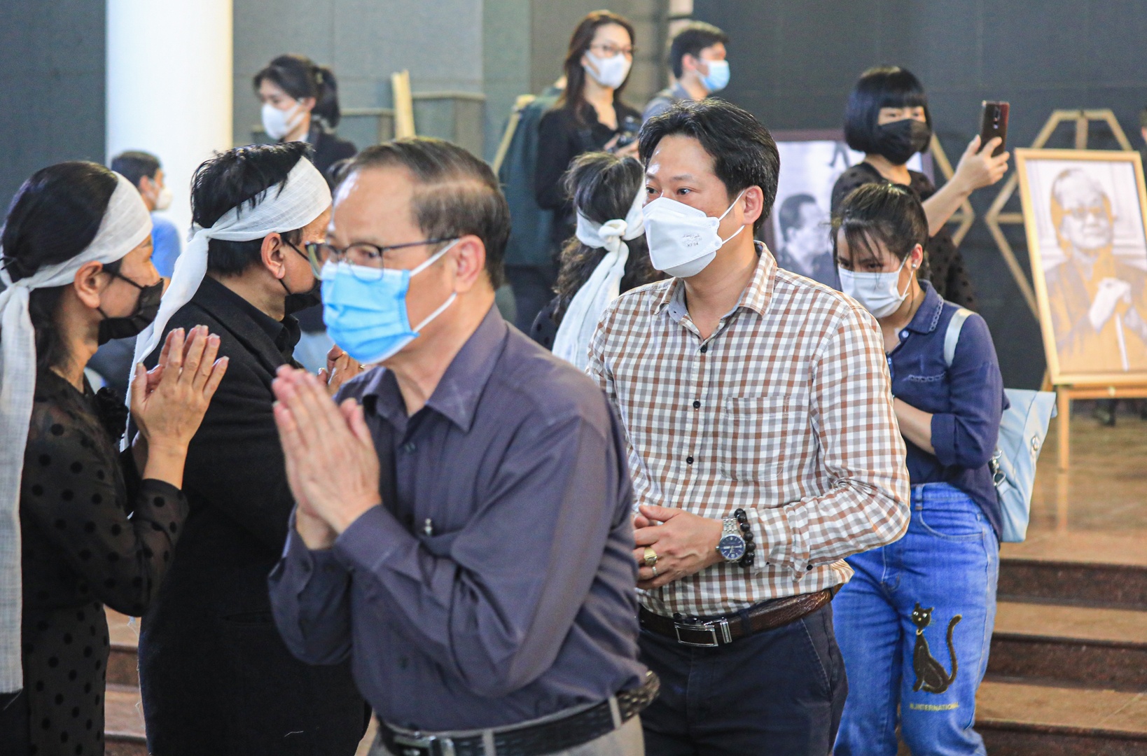 Đại diện Báo Giao thông tới viếng và tiễn đưa nhạc sĩ Hồng Đăng