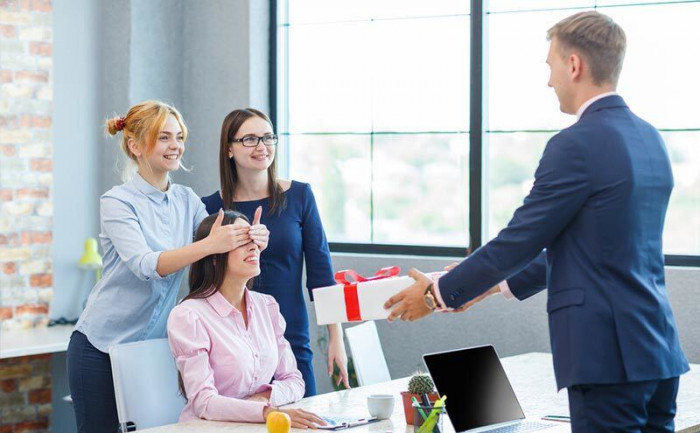 Lời ch&uacute;c m&ugrave;ng 8/3 h&oacute;m hỉnh gửi đồng nghiệp