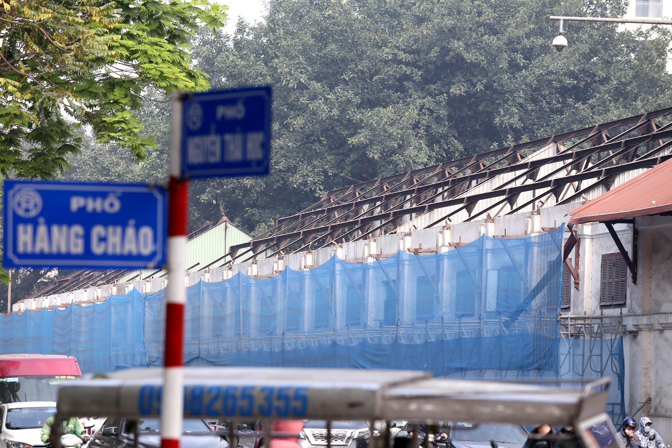 Sau khi th&ocirc;ng tin n&agrave;y được đăng tải tr&ecirc;n b&aacute;o ch&iacute;, nhiều người tỏ ra bất ngờ v&igrave; "kh&ocirc;ng nghĩ rằng sẽ x&acirc;y dựng cao ốc tại khu đất n&agrave;y".