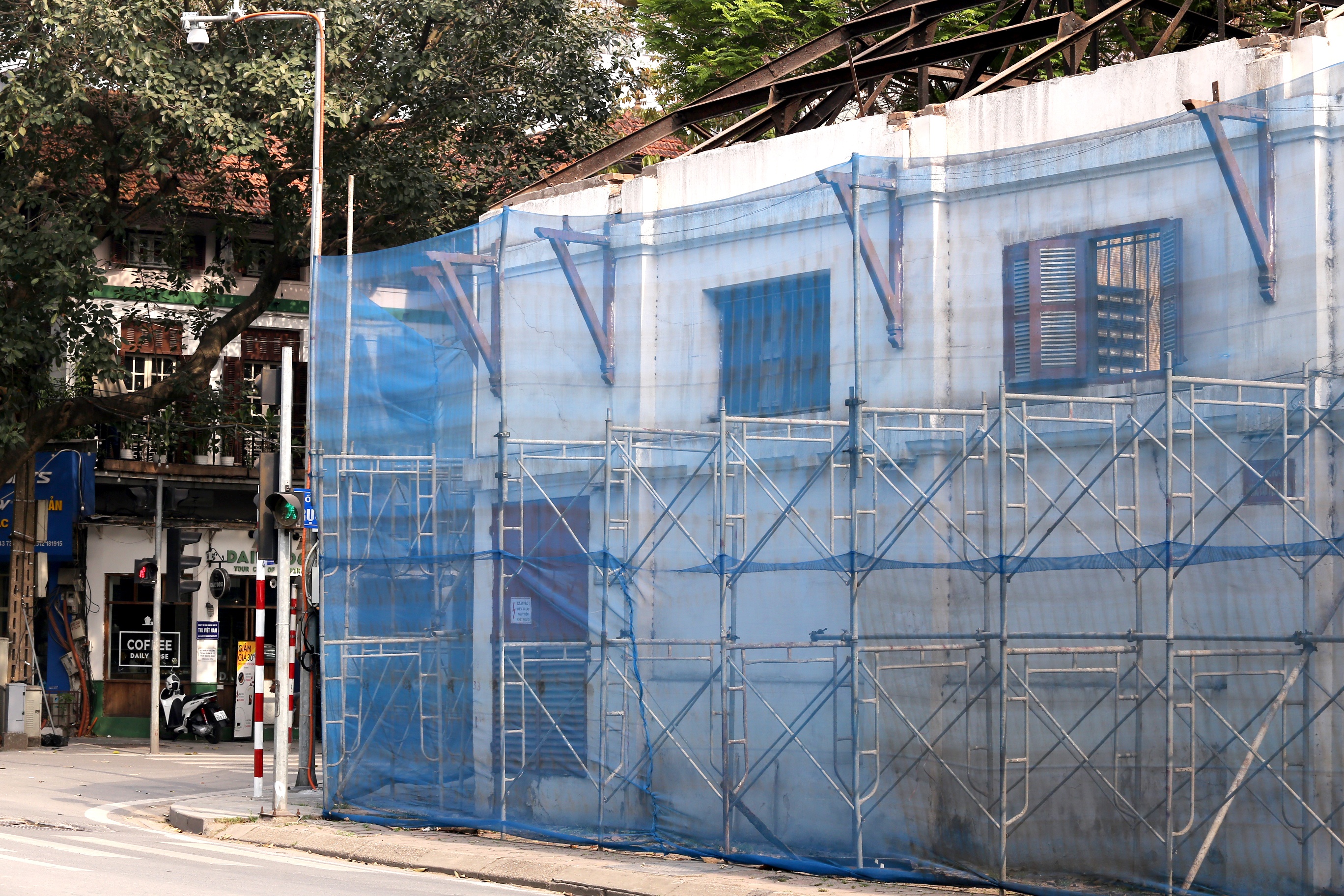 Dự &aacute;n c&oacute; tổng mức đầu tư 1.574,5 tỷ đồng v&agrave; được triển khai từ năm 2012. Li&ecirc;n danh với Postef thực hiện dự &aacute;n c&ograve;n c&oacute; C&ocirc;ng ty CP Li&ecirc;n Việt Holdings v&agrave; C&ocirc;ng ty CP Him Lam.