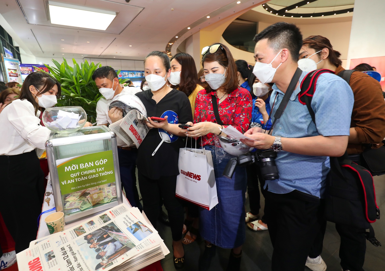 Tr&ograve; chơi nhận được sự quan t&acirc;m của nhiều độc giả tham gia Hội B&aacute;o to&agrave;n quốc.