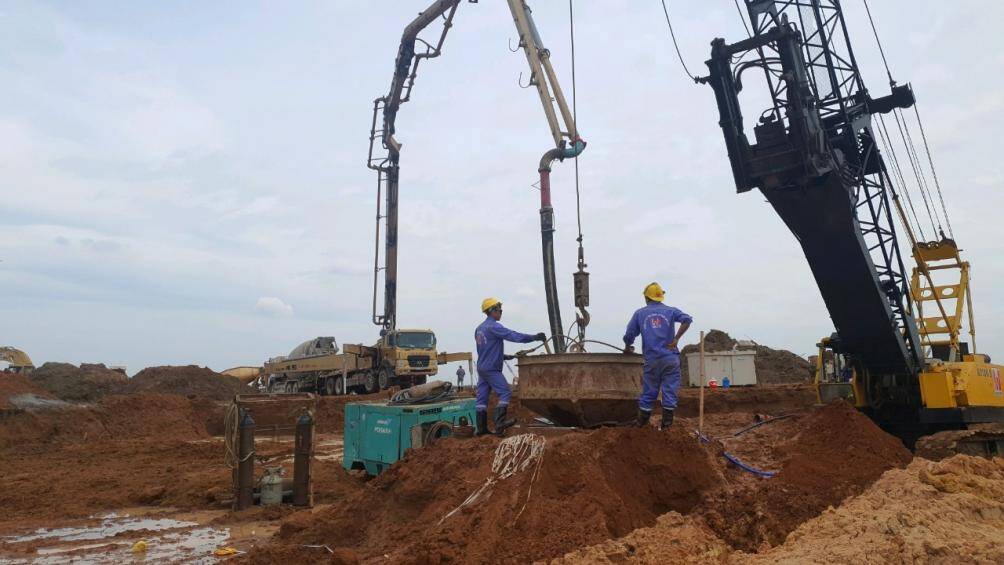 Theo tiến độ y&ecirc;u cầu, g&oacute;i m&oacute;ng cọc với tổng khối lượng 1.560 cọc sẽ được triển khai thi c&ocirc;ng xong trong th&aacute;ng 10 tới để đảm bảo khớp nối đồng bộ với c&ocirc;ng t&aacute;c chuẩn bị khởi c&ocirc;ng phần th&acirc;n nh&agrave; ga v&agrave;o th&aacute;ng 10/2022.