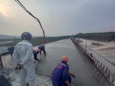 T&iacute;nh đến nay, đối với khối lượng c&ocirc;ng việc phụ tr&aacute;ch tại dự &aacute;n Phan Thiết - Dầu Gi&acirc;y, nh&agrave; thầu Cienco4 đạt khoảng 46% gi&aacute; trị hợp đồng.