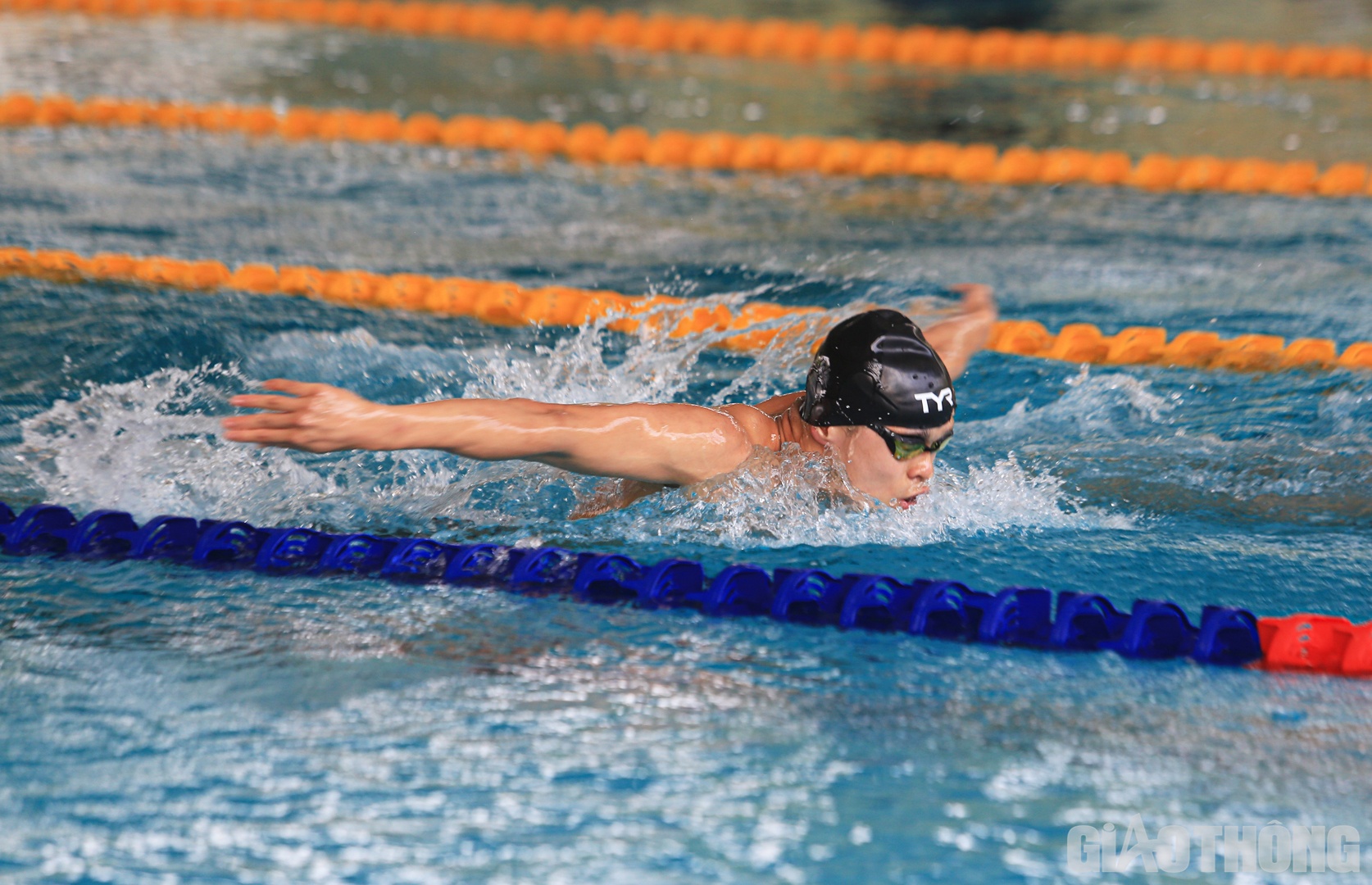 Việc được tập luyện ngay tr&ecirc;n đường đua xanh ở SEA Games l&agrave; một lợi thế của đội tuyển.