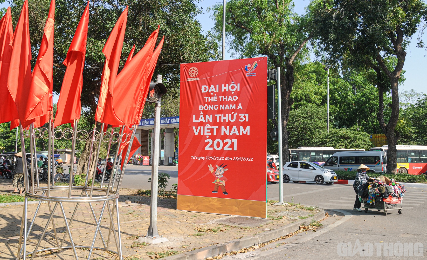 Được biết, đo&agrave;n thể thao Việt Nam với 951 vận động vi&ecirc;n sẽ thi đấu ở 40/40 m&ocirc;n, phấn đấu đạt từ 140 HCV trở l&ecirc;n, đứng tốp đầu c&aacute;c quốc gia tham dự.
