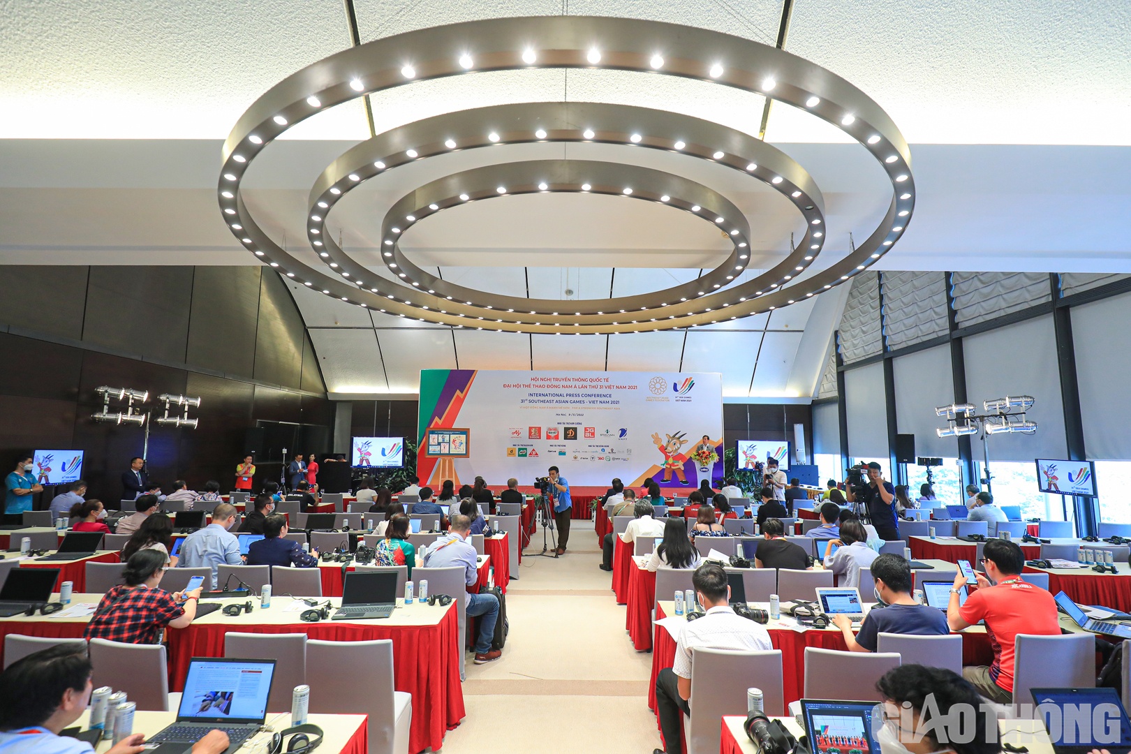 Chiều 9/5, Lễ khai trương Trung t&acirc;m b&aacute;o ch&iacute; SEA Games 31 đ&atilde; được tổ chức tại Trung t&acirc;m Hội nghị quốc gia H&agrave; Nội.