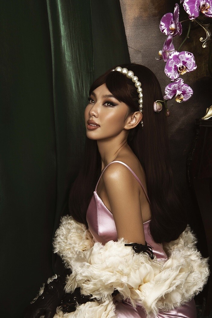 Nhan sắc của Th&ugrave;y Ti&ecirc;n trong tạo h&igrave;nh mới pha n&eacute;t quyến rũ, b&iacute; ẩn