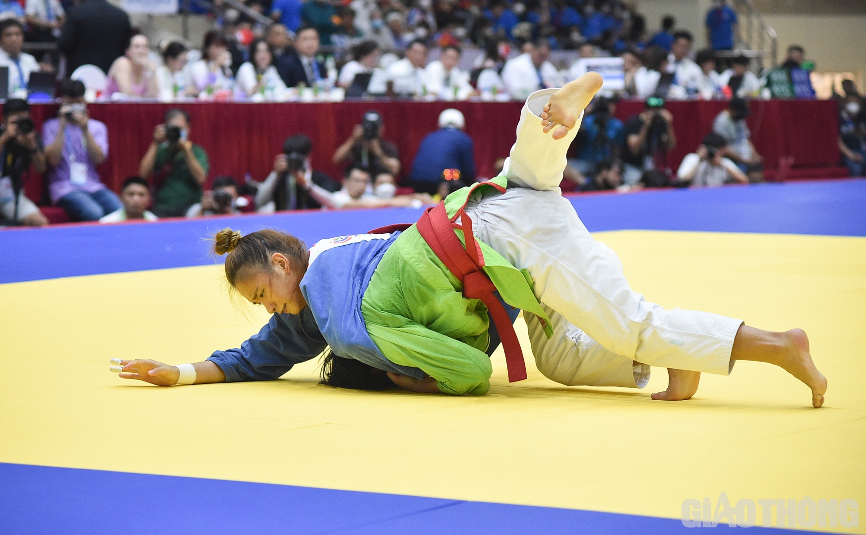 Trong c&aacute;c trận, Hồng Mơ đều chiếm ưu thế trước đối thủ.