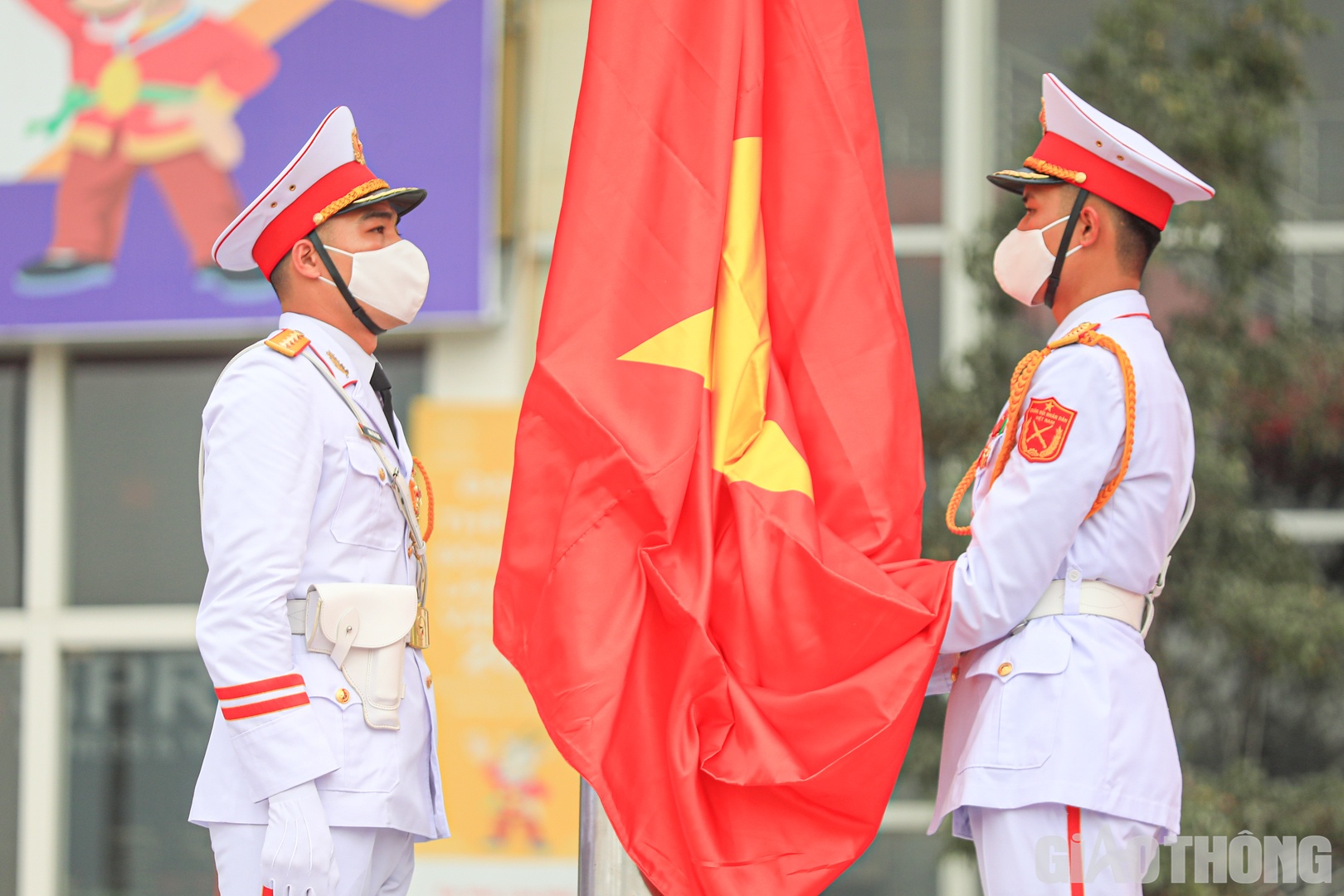 Cờ của nước chủ nh&agrave; Việt Nam được k&eacute;o l&ecirc;n cuối c&ugrave;ng thể hiện ng&agrave;y hội lớn của thể thao khu vực đ&atilde; sẵn s&agrave;ng.