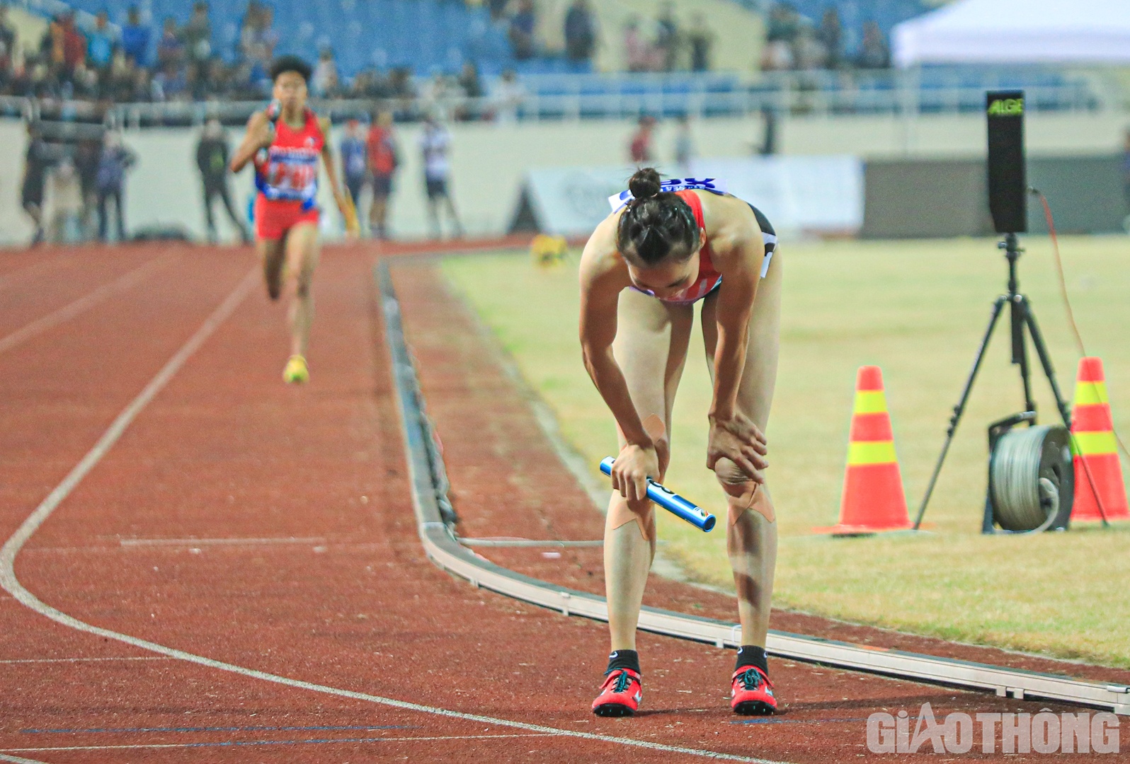 Vạch đ&iacute;ch lu&ocirc;n l&agrave; mục ti&ecirc;u m&agrave; c&aacute;c VĐV hướng tới, tuy nhi&ecirc;n ngo&agrave;i vui mừng c&ograve;n c&oacute; sự nuối tiếc.