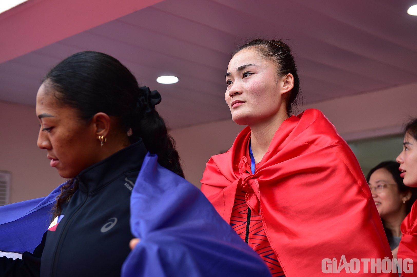 "Đ&acirc;y l&agrave; tấm HCV c&aacute; nh&acirc;n đầu ti&ecirc;n của t&ocirc;i tại SEA Games. T&ocirc;i đ&atilde; l&agrave;m được. Tuy nhi&ecirc;n, th&agrave;nh t&iacute;ch của t&ocirc;i vẫn chưa được tốt, n&ecirc;n t&ocirc;i hy vọng c&aacute;c giải đấu sau sẽ cải thiện, cũng như l&agrave; đem về nhiều huy chương cho Đo&agrave;n Thể thao Việt Nam", Qu&aacute;ch Thị Lan chia sẻ.