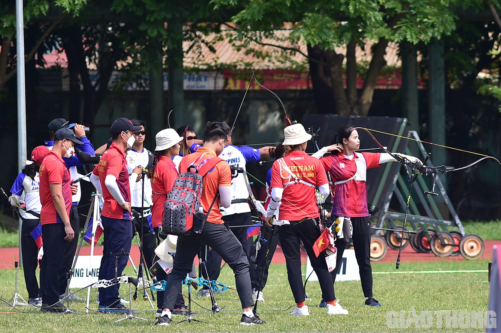 S&aacute;ng 18/05, tuyển bắn cung Việt Nam tham dự 2 trận chung kết nội dung bắn cung 1 d&acirc;y, đồng đội nam v&agrave; đồng đội nữ.