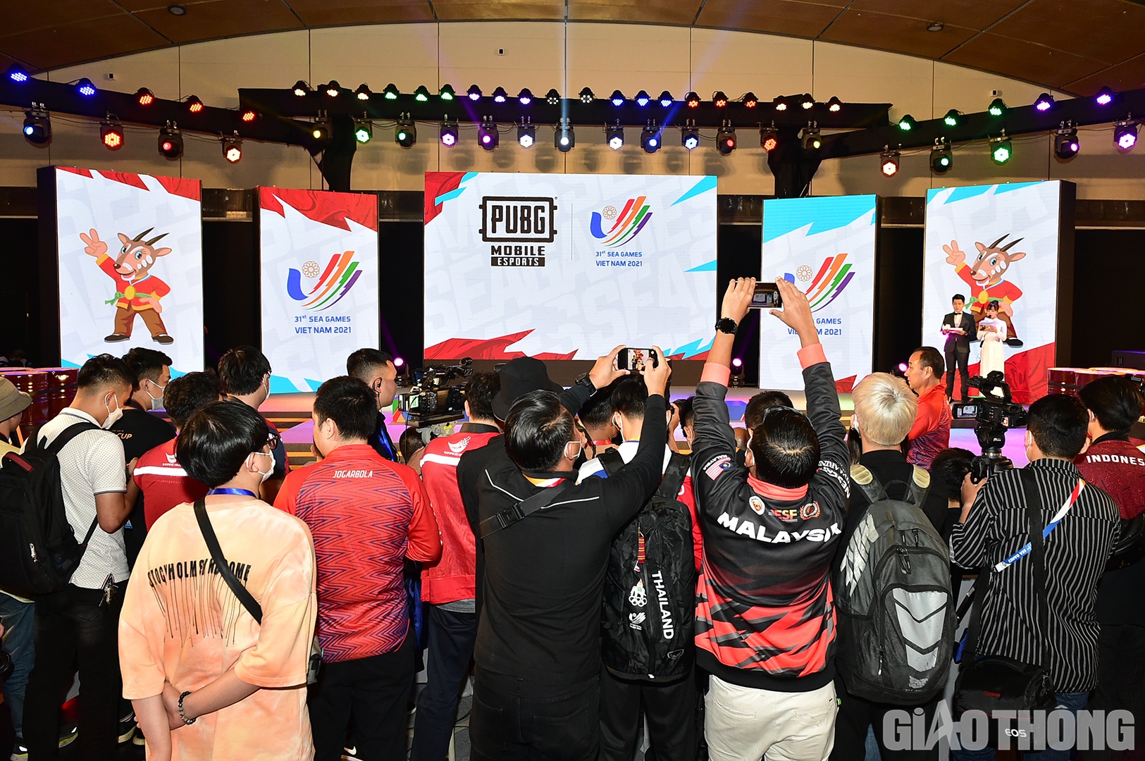 Quỳnh chia sẻ: "L&agrave; 1 fan h&acirc;m mộ của PUBG mobile, em mong muốn PUBG mobile sẽ được nhiều người biết đến hơn, c&oacute; thể đi xa hơn trong tương lai".