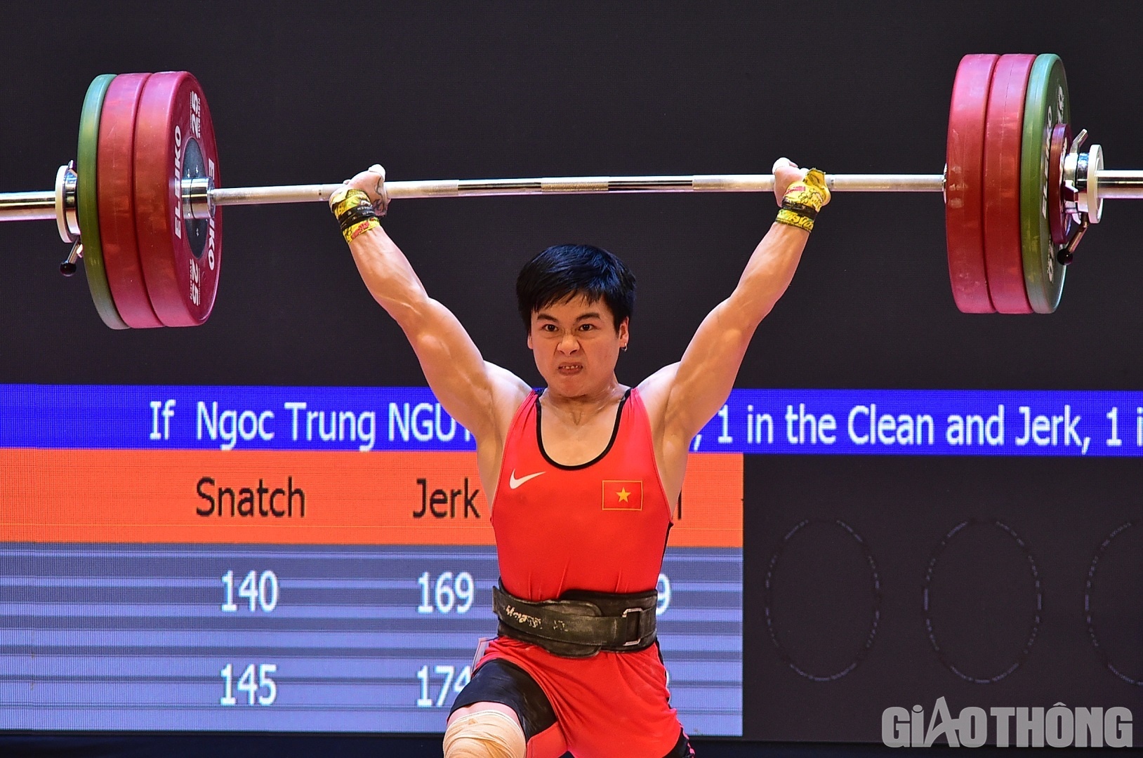 Ở nội dung d&agrave;nh cho nam, đo&agrave;n Việt Nam chỉ c&oacute; 2 tấm HCĐ. Nguyễn Ngọc Trung gi&agrave;nh HCĐ ở nội dung 61kg với tổng cử 286kg, sau hai đ&ocirc; cử đến từ Malaysia v&agrave; Indonesia.