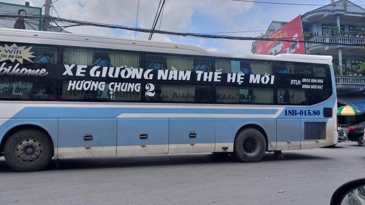 Trao đổi qua điện thoại với PV B&aacute;o Giao th&ocirc;ng, &ocirc;ng Nguyễn Tiến Dũng, Chủ tịch UBND phường Cửa &Ocirc;ng, TP Cẩm Phả cho biết: UBND phường đ&atilde; thường xuy&ecirc;n chỉ đạo x&acirc;y dựng kế hoạch để duy tr&igrave; trật tự ATGT tại khu vực n&agrave;y. "Tới đ&acirc;y, phường sẽ quyết liệt hơn trong việc đảm bảo an ninh trật tự, ATGT tại ng&atilde; ba Cửa &Ocirc;ng", &ocirc;ng Dũng n&oacute;i.