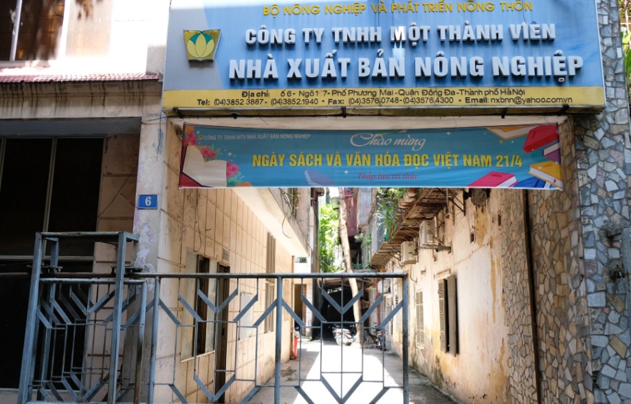 Quận Đống Đa c&oacute; 1 cơ sở, l&agrave; C&ocirc;ng ty TNHH MTV Nh&agrave; xuất bản N&ocirc;ng nghiệp, địa chỉ tại số 167/6 phố Phương Mai, diện t&iacute;ch hơn 800 m2.