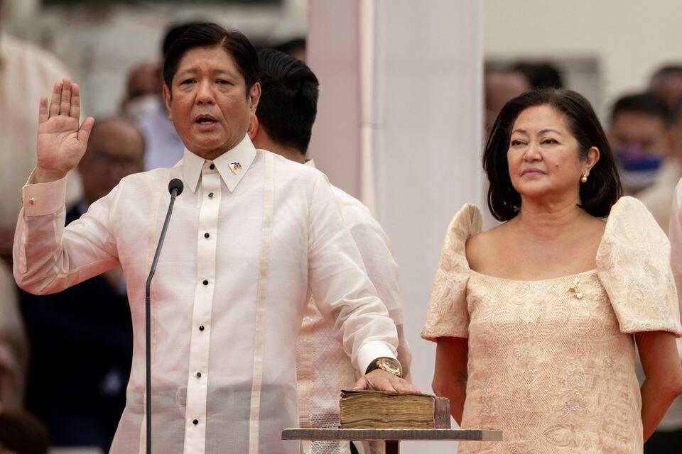 S&aacute;ng 30/6, &ocirc;ng Ferdinand Marcos Jr đ&atilde; tuy&ecirc;n thệ nhậm chức Tổng thống Philippines. 
Ảnh - Reuters