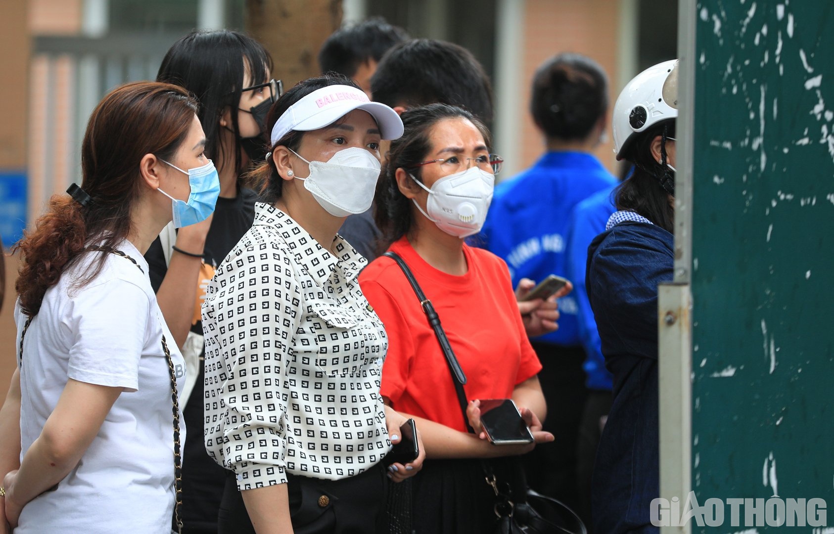 Trước kỳ thi quan trọng n&agrave;y c&aacute;c bậc phụ huynh đều kh&ocirc;ng tr&aacute;nh khỏi lo lắng.