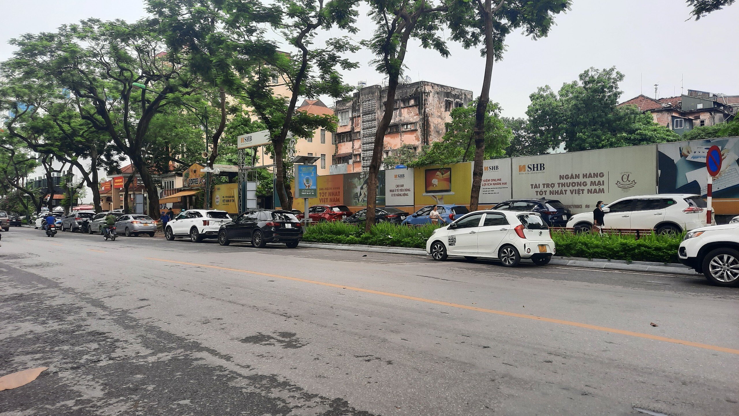 Theo quy hoạch chi tiết của quận Hoàn Kiếm trước đây thì khu vực này tuyệt đối không được gắn chức năng ở, không được gia tăng hạ tầng kỹ thuật, xã hội… phải đáp ứng không gian kiến trúc cảnh quan khu vực xung quanh.