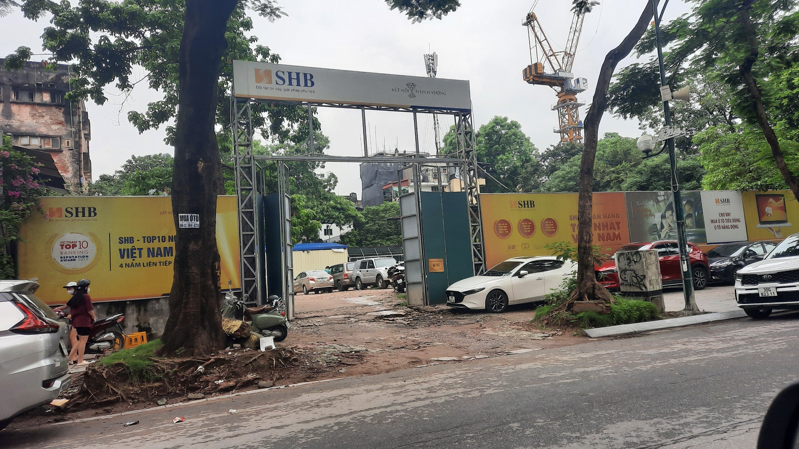 Ngày 8/7, PV Báo Giao thông ghi nhận khu đất này thì nhận thấy không có bất kỳ hoạt động xây dựng nào ở đây.