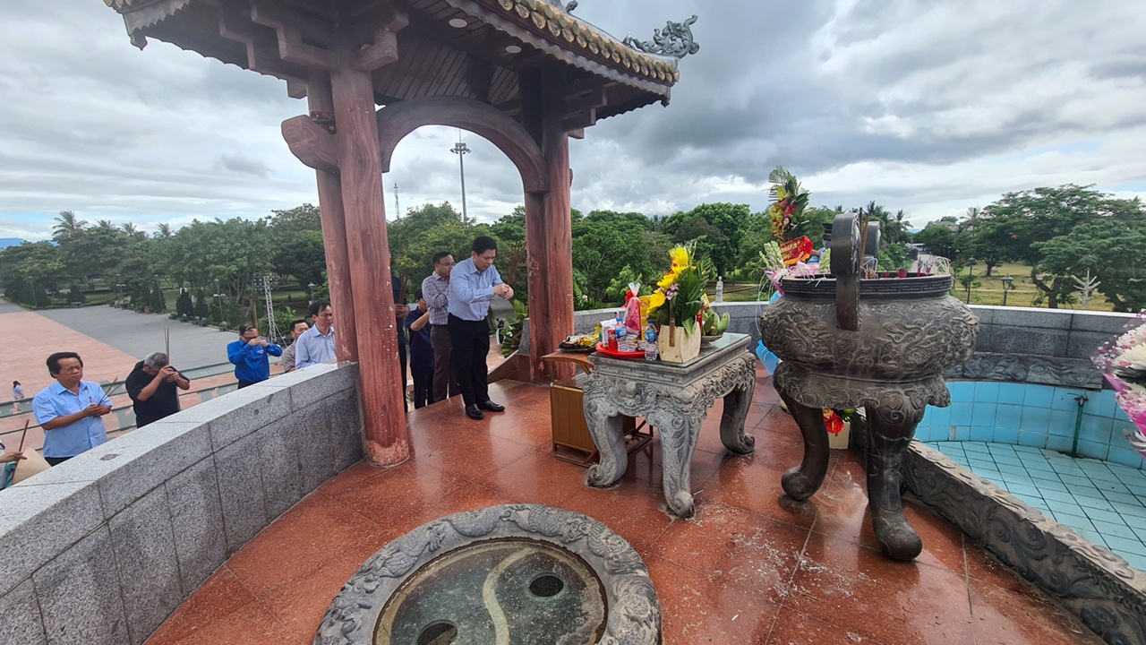 Chuyến h&agrave;nh tr&igrave;nh về nguồn được tổ chức đ&uacute;ng v&agrave;o dịp kỷ niệm 75 năm ng&agrave;y thương binh liệt sĩ Việt Nam (27/7/1947 - 27/7/2022).