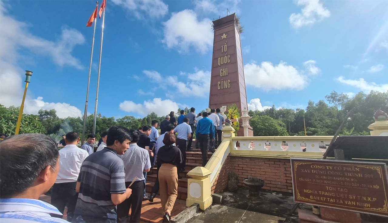 ...v&agrave; c&aacute;c nghĩa trang liệt sĩ của ng&agrave;nh.