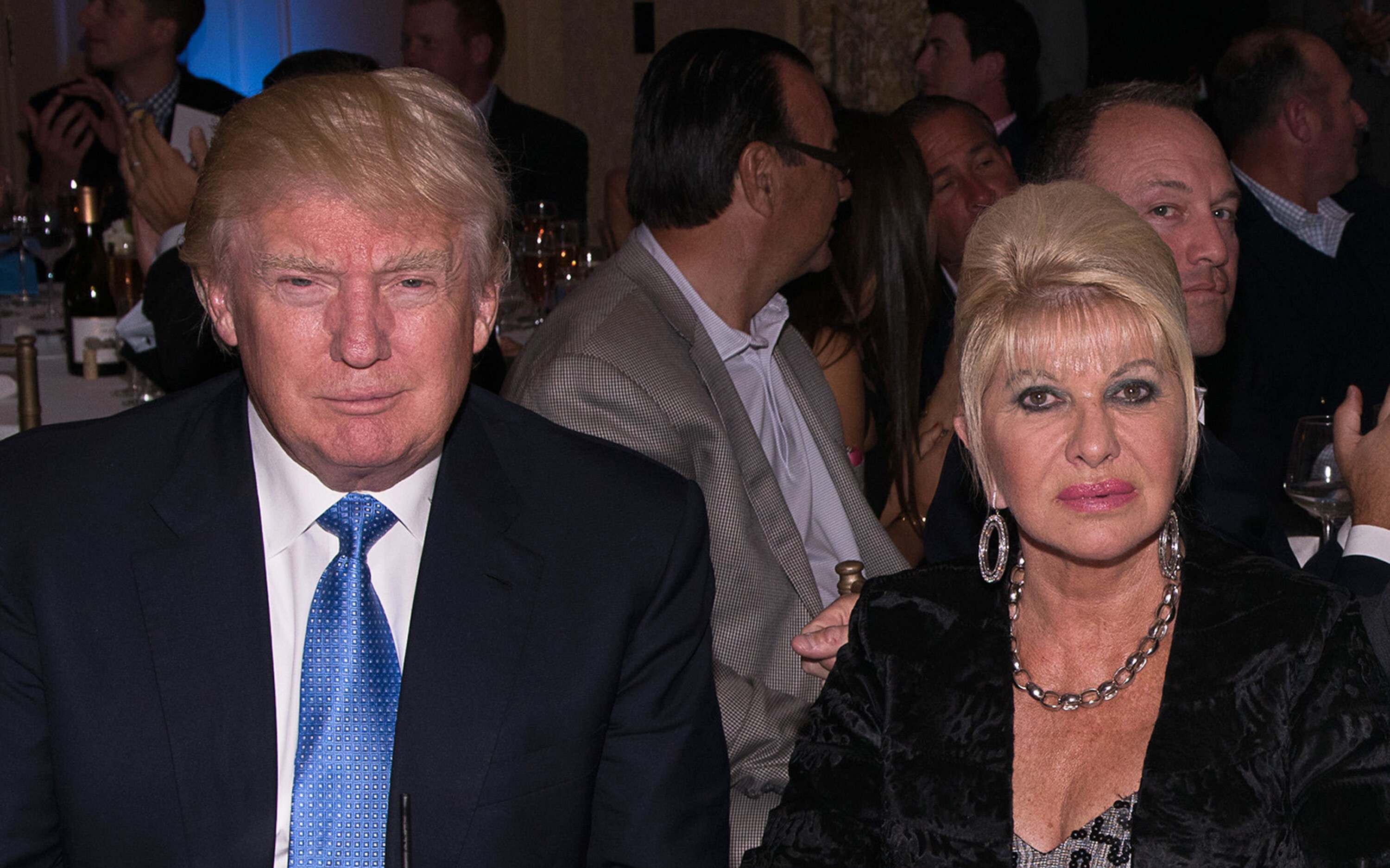 D&ugrave; đ&atilde; ly h&ocirc;n nhưng sau n&agrave;y b&agrave; Ivana Trump tiếp tục ủng hộ chồng cũ chạy đua v&agrave;o Nh&agrave; Trắng năm 2016. B&agrave; từng chia sẻ với ph&oacute;ng vi&ecirc;n rằng thỉnh thoảng b&agrave; cũng t&acirc;m sự v&agrave; khuy&ecirc;n nhủ &ocirc;ng Trump. Thậm ch&iacute; trong cuộc phỏng vấn tr&ecirc;n truyền h&igrave;nh CBS năm 2017, b&agrave; Ivana cho biết &ocirc;ng Trump đ&atilde; đề xuất b&agrave; l&agrave;m Đại sứ Mỹ tại Cộng h&ograve;a S&eacute;c nhưng b&agrave; đ&atilde; từ chối.