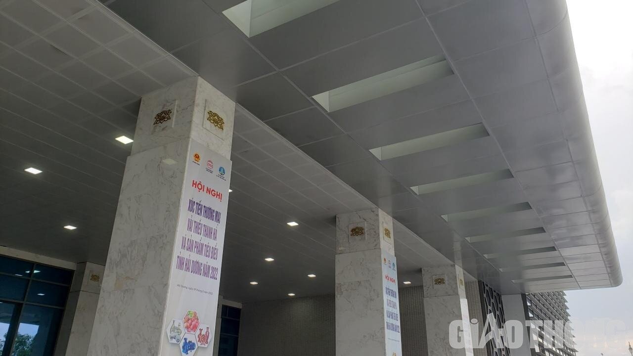 Với h&agrave;ng loạt vi phạm được thanh tra chỉ ra trong qu&aacute; tr&igrave;nh thi c&ocirc;ng c&ocirc;ng tr&igrave;nh, thậm ch&iacute; c&ocirc;ng t&aacute;c nghiệm thu khối lượng, gi&aacute; trị x&acirc;y lắp c&ocirc;ng tr&igrave;nh c&ograve;n chưa chặt chẽ, dẫn đến nghiệm thu c&ocirc;ng tr&igrave;nh sai tăng hơn 4,5 tỷ đồng.