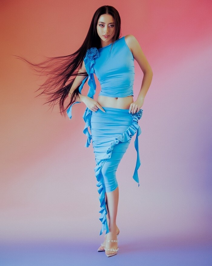 Sau khi chuyển giao nhiệm kỳ tại Miss World Vietnam 2022, Lương Thùy Linh vừa "ăn mừng" bằng những hình ảnh mừng sinh nhật phá cách.