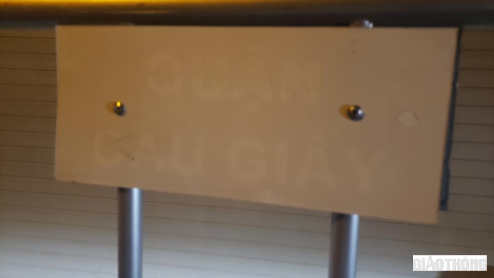 Quận Cầu Giấy đặt biển cảnh b&aacute;o để ngăn chặn qu&aacute;n karaoke kh&ocirc;ng đảm bảo PCCC v&agrave; c&aacute;c điều kiện kh&aacute;c c&oacute; thể hoạt động "chui"