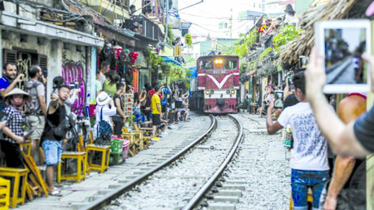 Kh&ocirc;ng để m&ocirc; h&igrave;nh kinh doanh c&agrave; ph&ecirc; đường t&agrave;u đe dọa mất an to&agrave;n