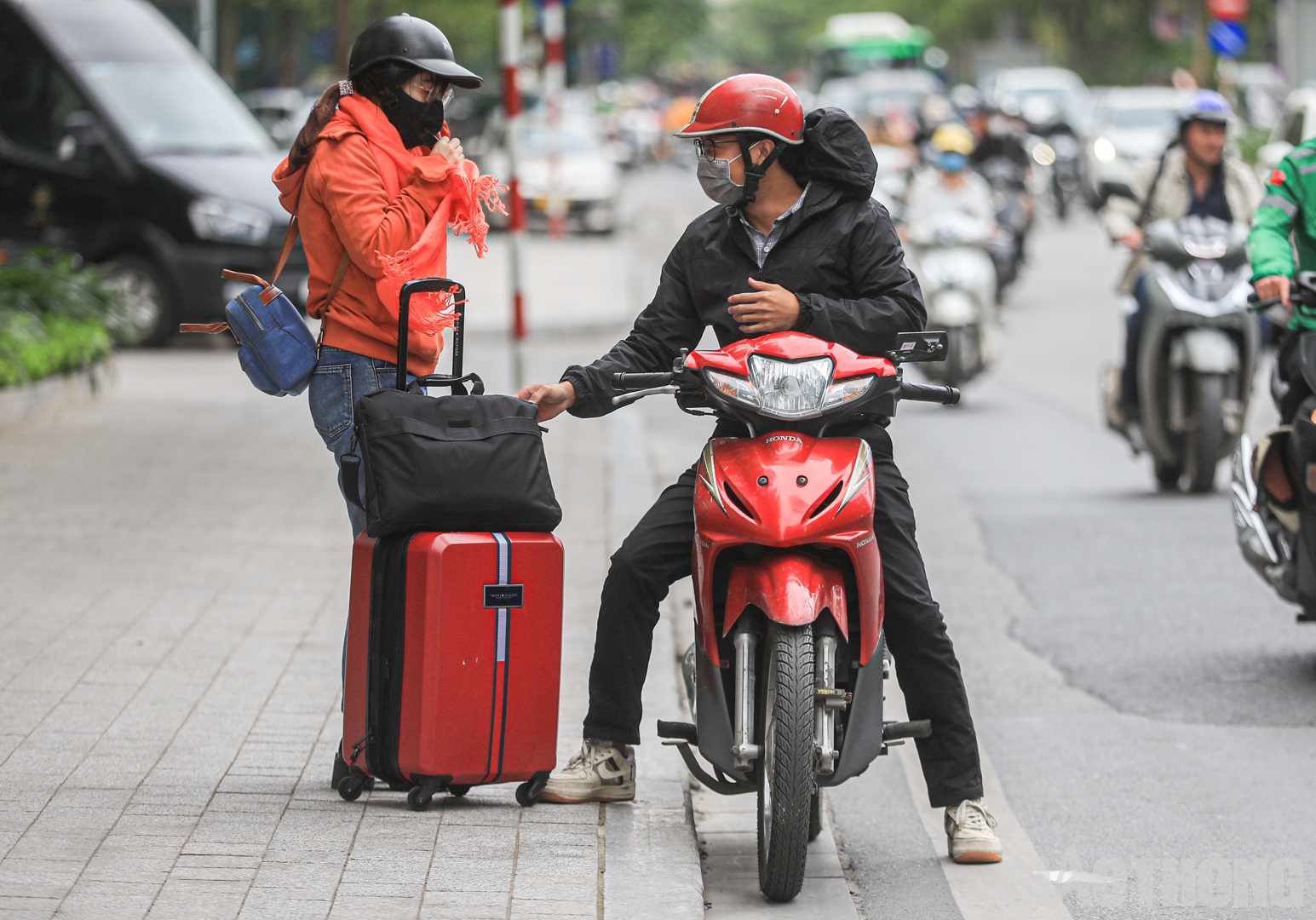 Theo Trung tâm Dự báo Khí tượng Thủy văn Quốc gia, trong đợt không khí lạnh này nhiệt độ thấp nhất về đêm và sáng ở vùng núi Bắc Bộ phổ biến từ 16-18 độ C; Khu vực trung du, vùng đồng bằng Bắc Bộ và Bắc Trung Bộ phổ biến từ 18-21 độ C.