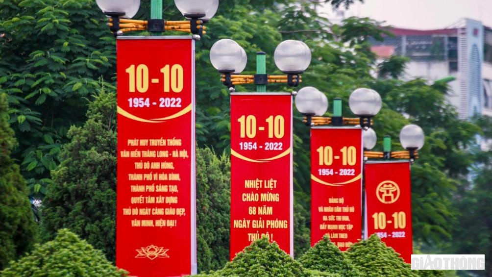 Ng&agrave;y Giải ph&oacute;ng Thủ đ&ocirc; 10/10/1954 kh&ocirc;ng chỉ ghi dấu chặng đường ph&aacute;t triển của Thủ đ&ocirc; H&agrave; Nội m&agrave; c&ograve;n l&agrave; mốc son ch&oacute;i lọi trong lịch sử dựng nước v&agrave; giữ nước của d&acirc;n tộc Việt Nam.