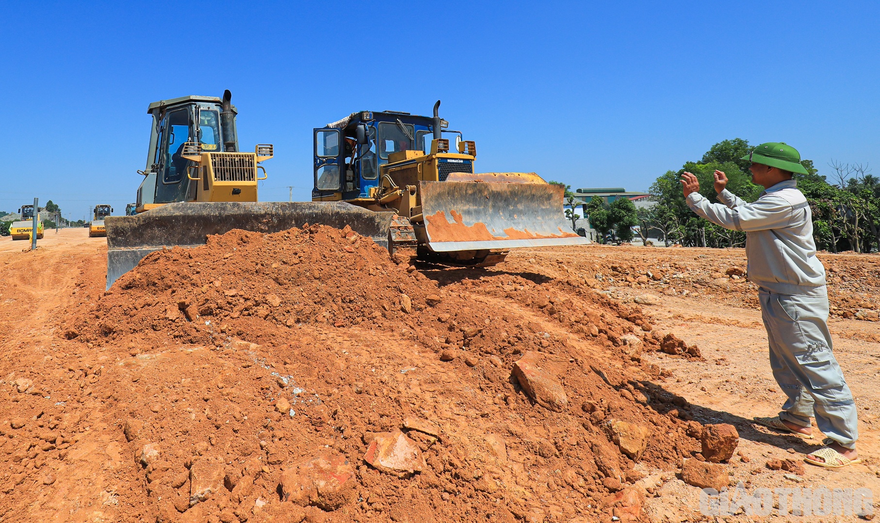 Cũng theo đại diện Tập đoàn Thành Huy, tính đến hết tháng 9/2022, sản lượng thi công của đơn vị đạt hơn 61,5% giá trị hợp đồng. Riêng tháng 9/2022, tiến độ thi công vượt kế hoạch đề ra 0,18%.