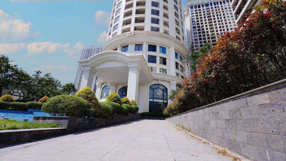 Kh&ocirc;ng cần xuất ngoại, một ch&acirc;u &Acirc;u thu nhỏ trong cảnh sắc m&ugrave;a thu đ&atilde; ở ngay tại Sunshine Garden chờ đ&oacute;n bạn.