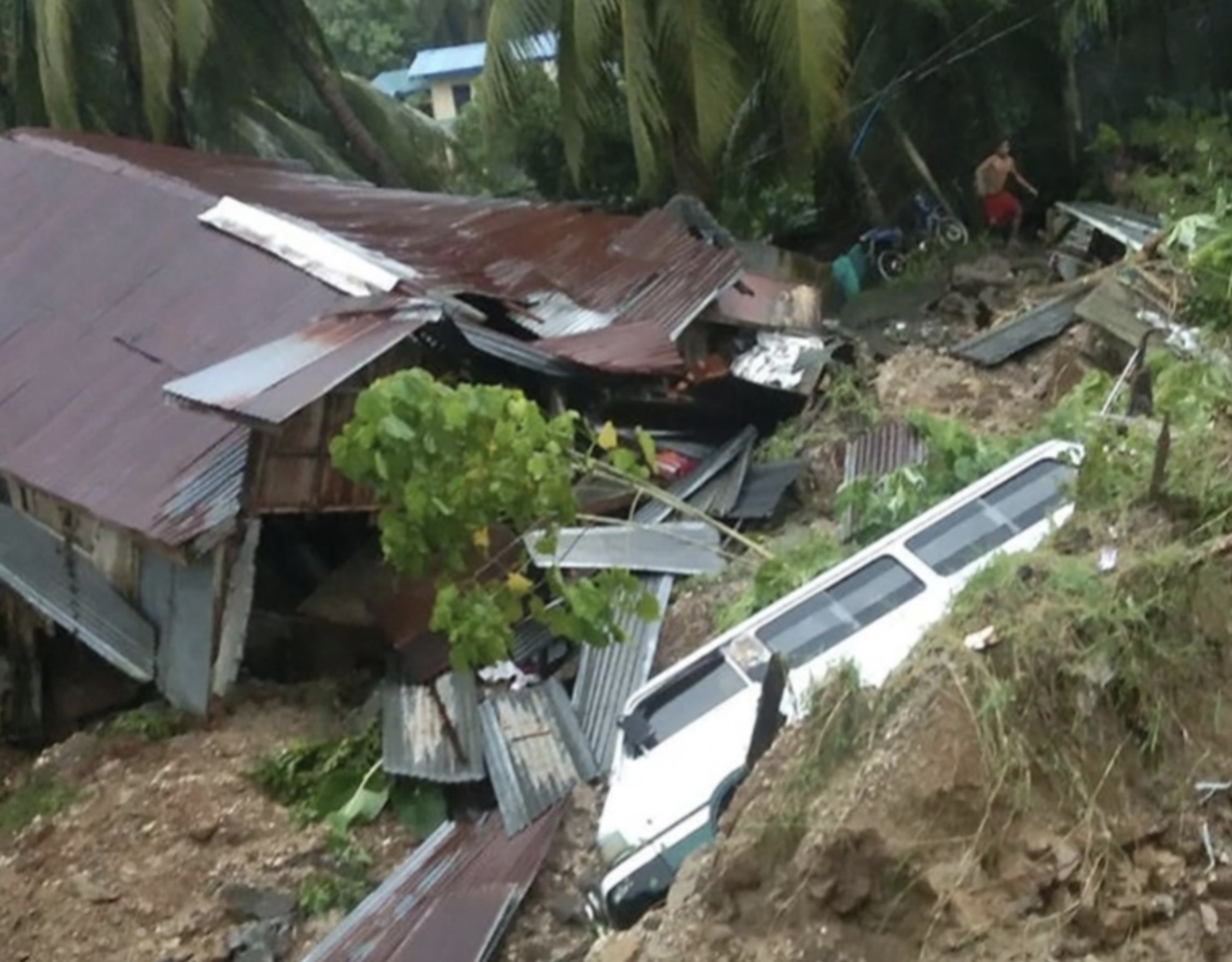 B&atilde;o Nalgae c&oacute; thể qu&eacute;t qua v&ugrave;ng đ&ocirc; thị Manila v&agrave; c&aacute;c khu vực l&acirc;n cận từ chiều 29/10 đến s&aacute;ng 30/10. Giới chức địa phương cảnh b&aacute;o nguy cơ lũ lụt v&agrave; sạt lở đất do mưa to, đặc biệt l&agrave; những khu vực vốn đ&atilde; hứng chịu c&aacute;c trận mưa lớn trước đ&oacute;.