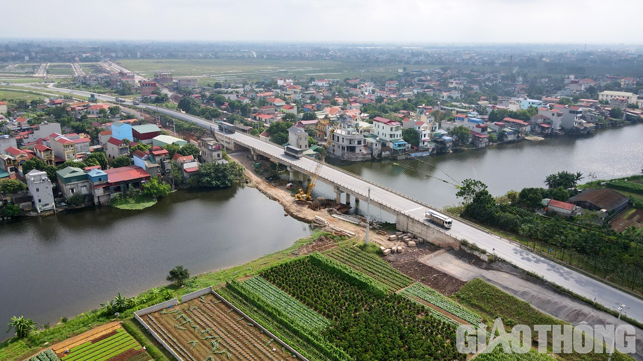 Cầu Ch&acirc;u Giang đang được đẩy nhanh thi c&ocirc;ng hạ bộ. Dự kiến đến th&aacute;ng 4/2023 sẽ g&aacute;c dầm.