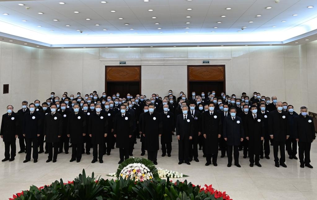 Trước đ&oacute; một ng&agrave;y, lễ hỏa t&aacute;ng thi h&agrave;i &ocirc;ng Giang Trạch D&acirc;n đ&atilde; diễn ra tại Nghĩa trang C&aacute;ch mạng B&aacute;t Bảo Sơn (Babaoshan) tại thủ đ&ocirc; Bắc Kinh. Ảnh - Xinhua