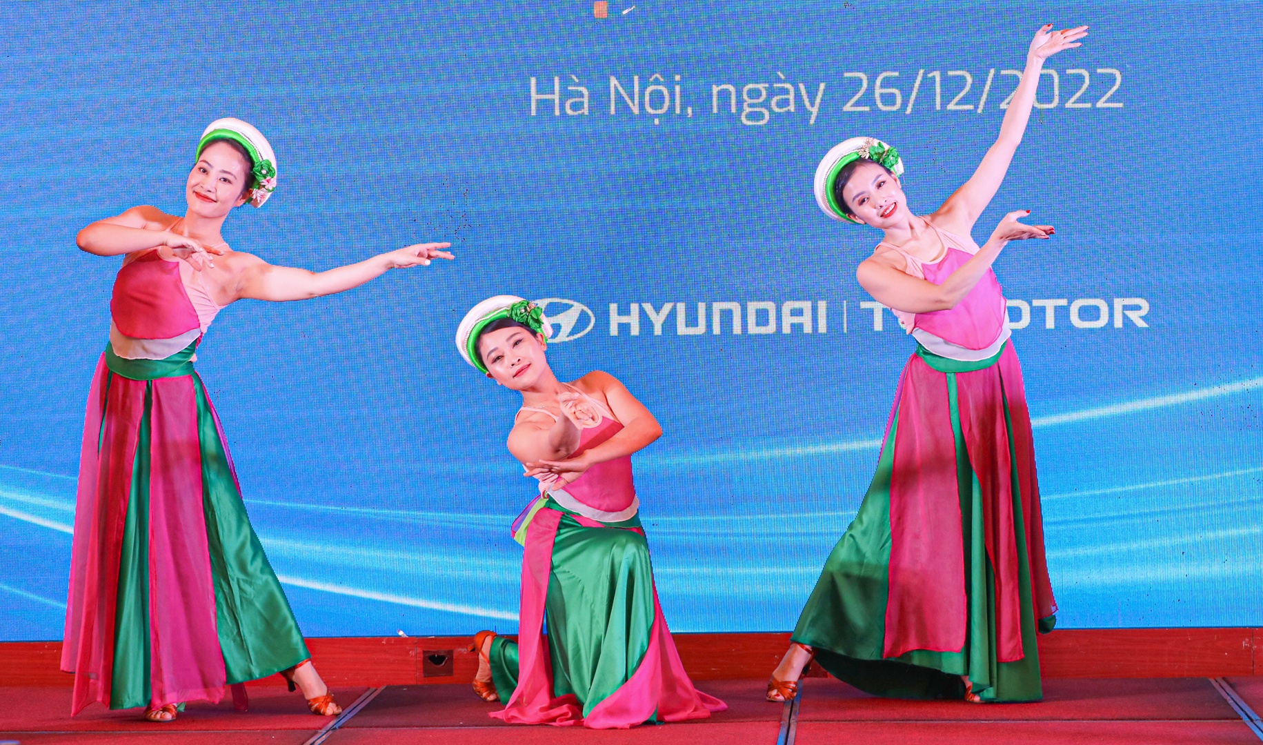 Lễ trao Giải b&aacute;o ch&iacute; tuy&ecirc;n truyền về ATGT năm 2022 v&agrave; ph&aacute;t động giải năm 2023 kh&eacute;p lại một m&ugrave;a giải th&agrave;nh c&ocirc;ng.