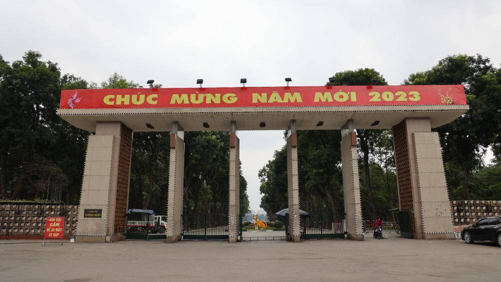 Trong khu vực phố đi bộ dự kiến bao gồm cả C&ocirc;ng vi&ecirc;n Thống Nhất. Đ&acirc;y l&agrave; một trong những c&ocirc;ng vi&ecirc;n lớn nhất H&agrave; Nội.