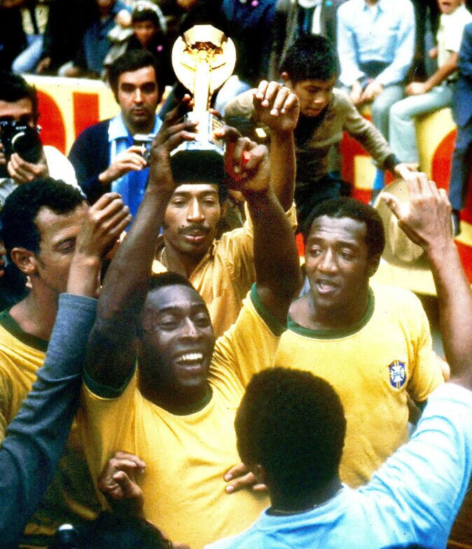 Chung kết World Cup 1970 giữa Brazil và Italia. Ảnh: Shutterstock