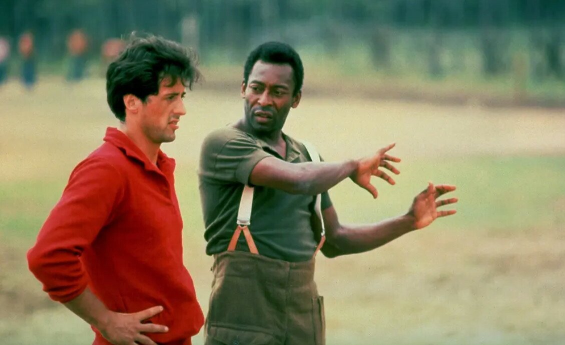 Pele thường được các nhà văn, nhà biên kịch đương thời mời cộng tác ở các dự án nghệ thuật nhờ giá trị thương mại khủng khiếp. Ảnh: Alamy