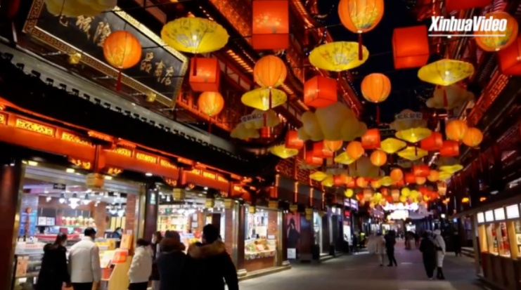 Tuy nhi&ecirc;n, giới chức Thượng Hải th&ocirc;ng b&aacute;o sẽ kh&ocirc;ng tổ chức hoạt động đ&oacute;n năm mới ch&iacute;nh thức tr&ecirc;n Bến Thượng Hải nổi tiếng của th&agrave;nh phố để ch&agrave;o đ&oacute;n năm 2023. Ảnh - Xinhua