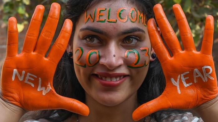 Giới chức Sydney ước t&iacute;nh hơn nửa triệu người sẽ theo d&otilde;i trực tuyến hoặc qua truyền h&igrave;nh m&agrave;n tr&igrave;nh diễn ph&aacute;o hoa mừng năm mới 2023 của th&agrave;nh phố. &ldquo;Nếu ch&uacute;ng t&ocirc;i c&oacute; thể mang mọi người đến với nhau c&ugrave;ng hướng về năm mới với niềm vui, tinh thần lạc quan, ch&uacute;ng t&ocirc;i sẽ coi đ&acirc;y l&agrave; th&agrave;nh c&ocirc;ng của sự kiện&rdquo;, &ocirc;ng Fortunato Foti - nh&agrave; tổ chức bắn ph&aacute;o hoa, cho hay. Ảnh - Reuters