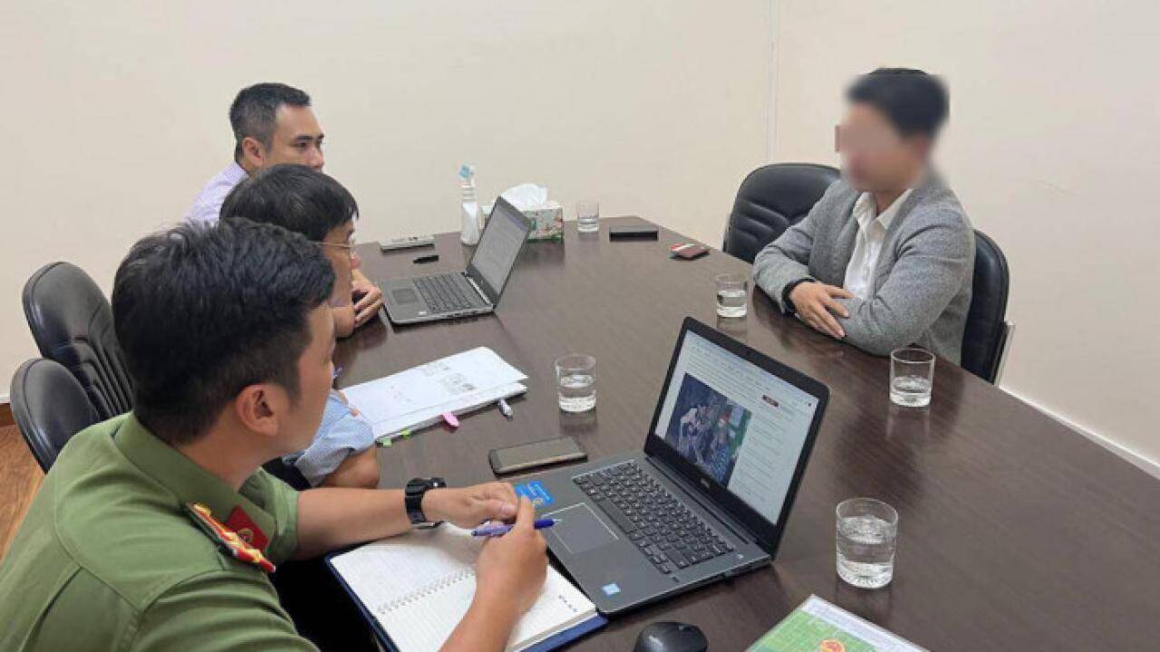 TikToker Nờ &Ocirc; N&ocirc; ch&ecirc; bai người gi&agrave; bị phạt 7,5 triệu đồng