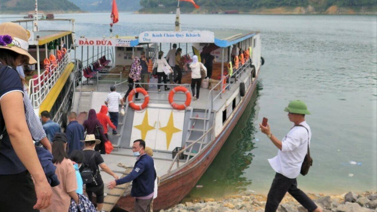 N&acirc;ng cao hiệu quả c&ocirc;ng t&aacute;c an to&agrave;n vận tải kh&aacute;ch đường thủy