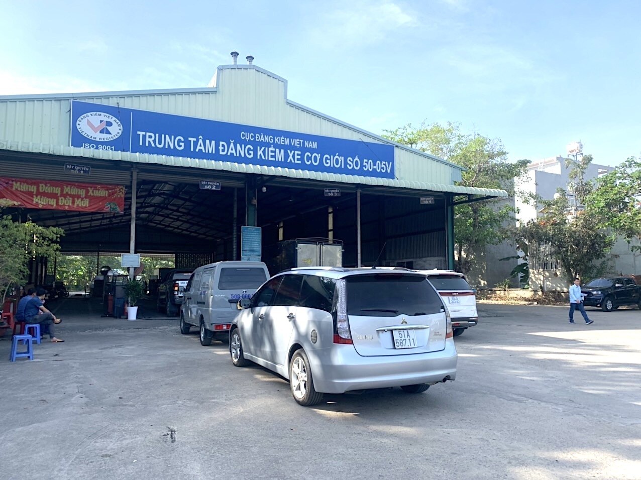 Ghi nhận của PV B&aacute;o Giao th&ocirc;ng ng&agrave;y 28, 29 Tết, t&igrave;nh trạng &ugrave;n tắc tại c&aacute;c trung t&acirc;m đăng kiểm đ&atilde; giảm đ&aacute;ng kể